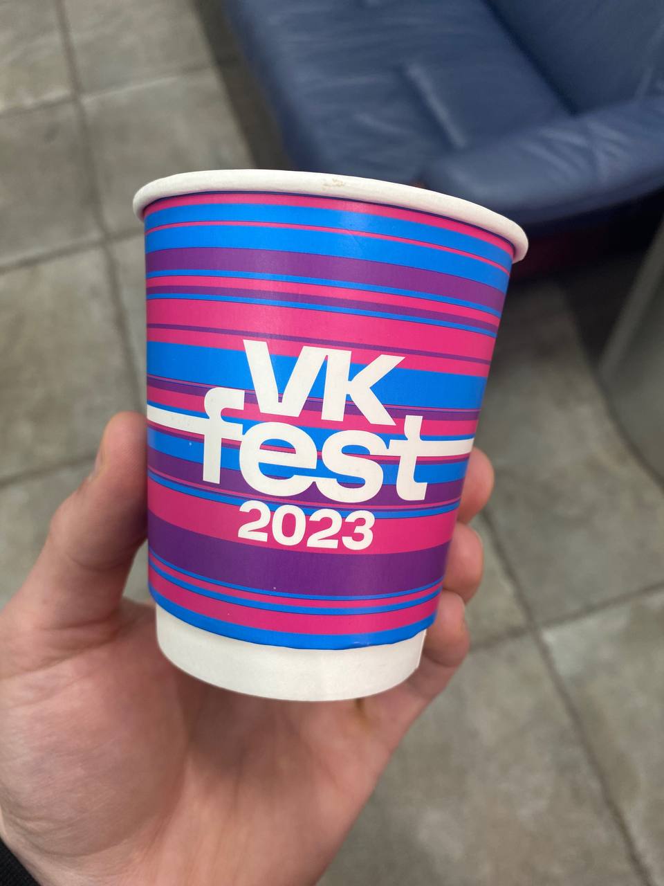 Брендированные стаканчики для кофе с логотипом компании